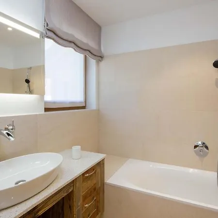 Vila Contact Us At What App - 0041-798-079-427 To Book!! Modern Chalet In Colfosco Centre *